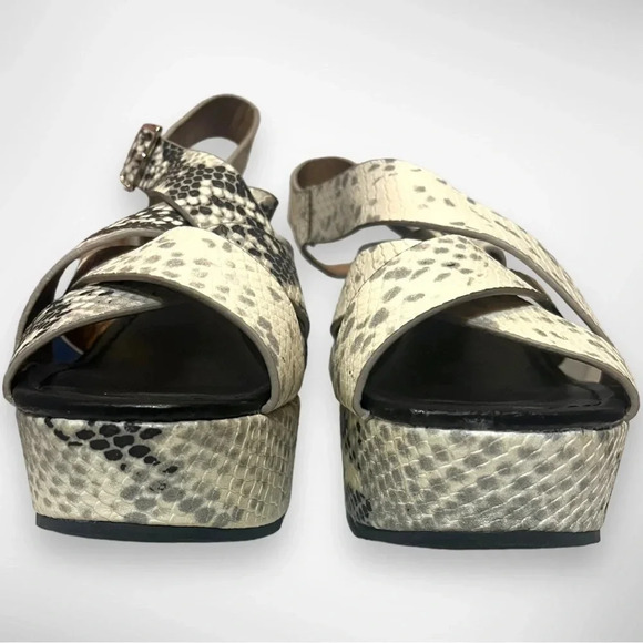 QUPID Snakeskin Print Platform Sandals with Buckle Closure | EUC - Picture 3 of 12
